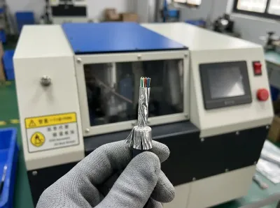 Automatische kabelafscherming borstel-, vouw- en snijmachine JW-835 Thumb
