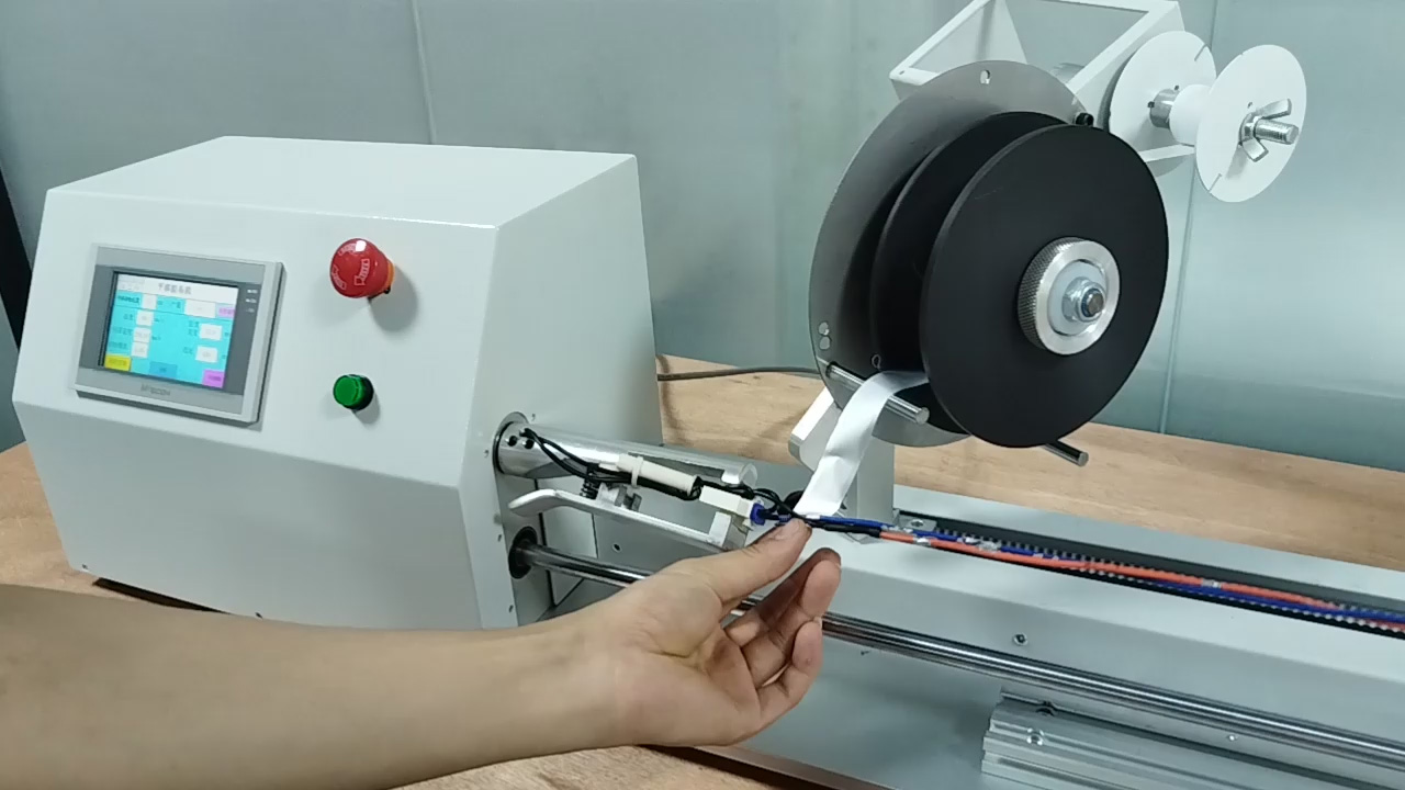 Aluminiumfolieverpakkingsapparatuur: Papierafrolunit + Automatische papierinzameling