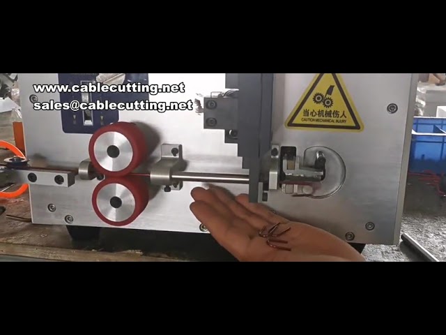 Draadstripmachine & draadsnijmachine: automatisch strippen, snijden en buigen op lengte en aantal