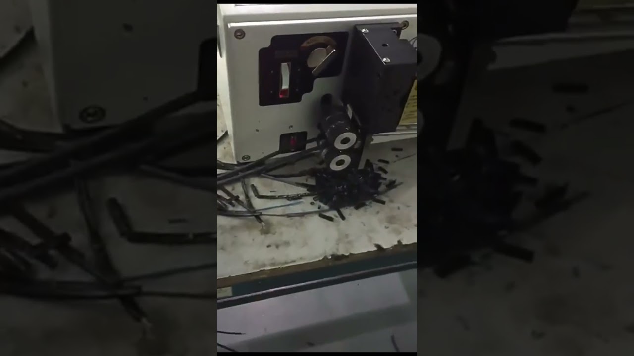 Automatische kabel- en draadaanvoermachine met dubbele as en traploos variabele snelheid – Afwindmachine