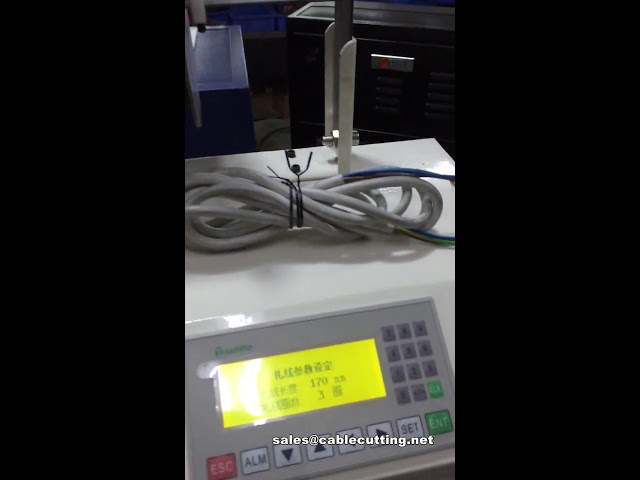 Automatische betonijzerbind- en kabelboomassemblagemachine