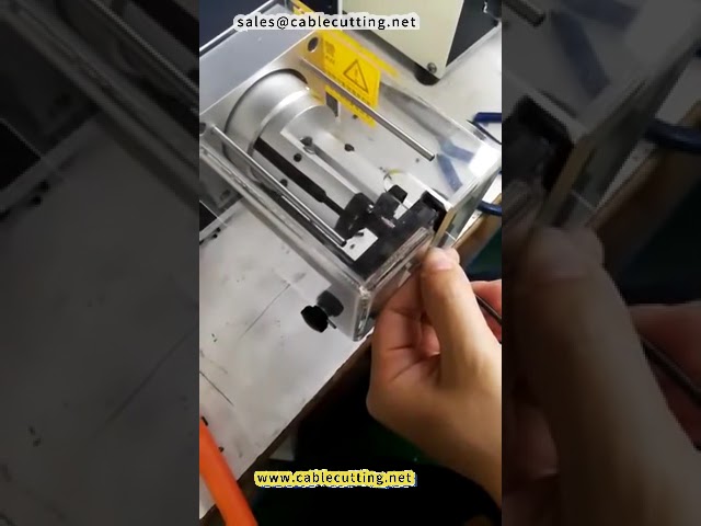Precisie Coaxiale Draadstripmachine voor Automatische Productie