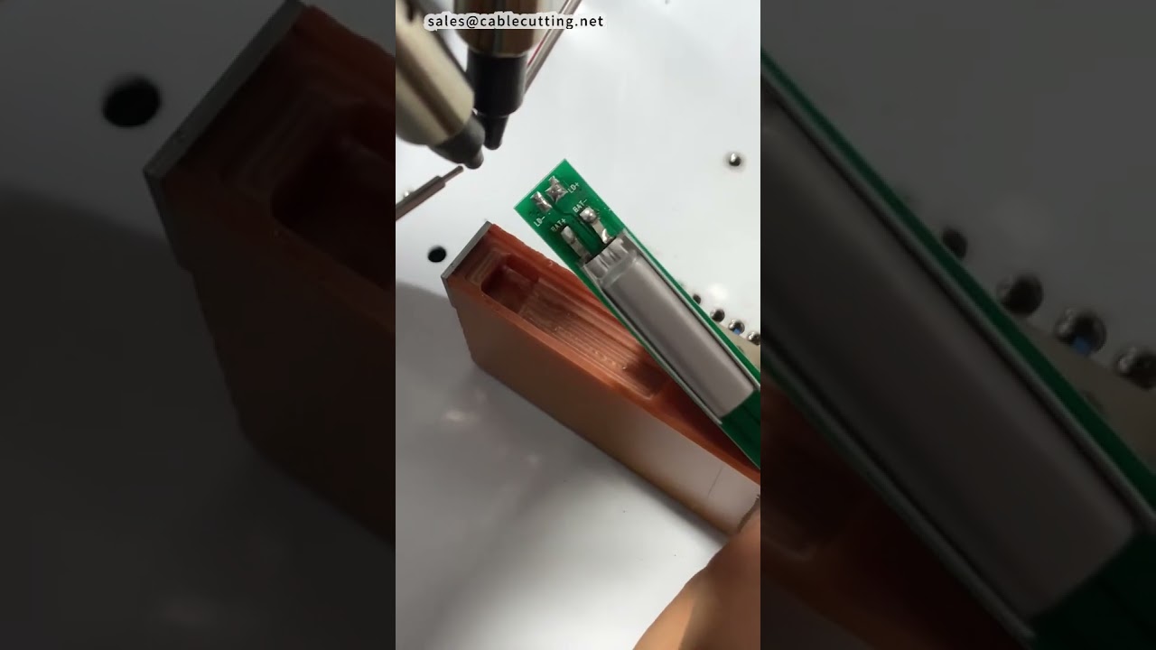 Dubbele pistool soldeermachine voor batterij lassen – voorkomt kortsluitingen | #machine #fabriek