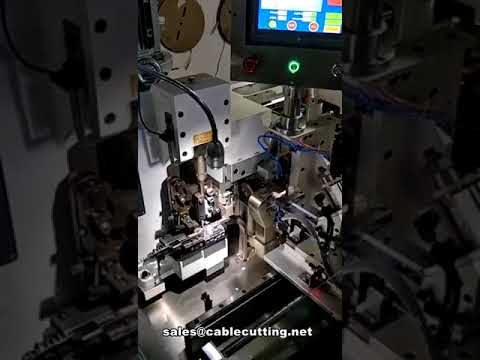 Volledig automatische machine voor strippen, splitsen en krimpen van platte lintkabels