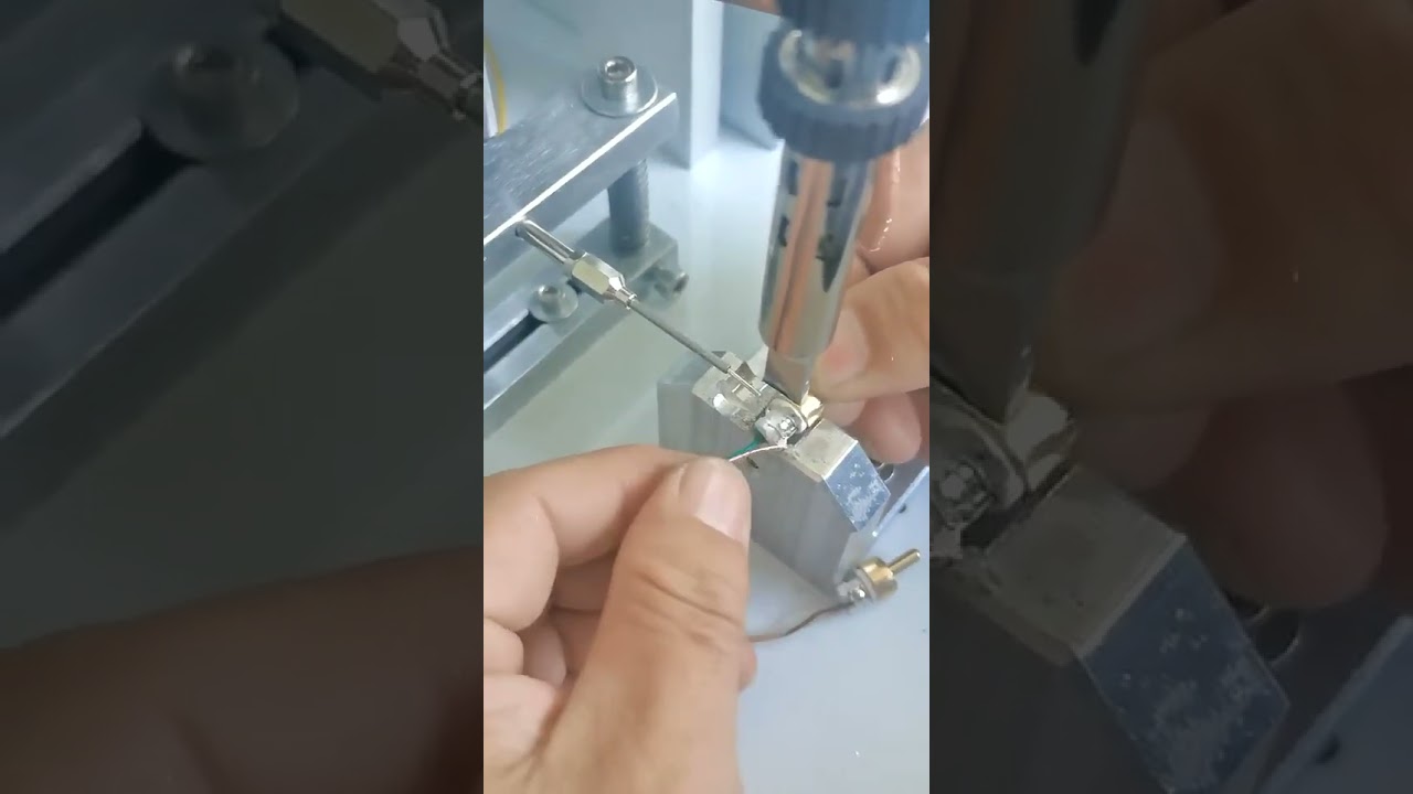 Semi-automatische, voetbediende soldeermachine voor USB, PCB en LED-stripverlichting