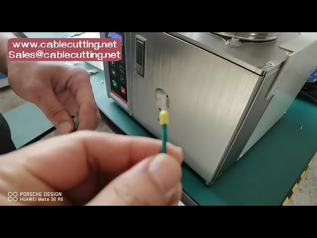 Halfautomatische stripper- en krimpmachine voor voorgemonteerde draadverbindingen en buisvormige hulzen