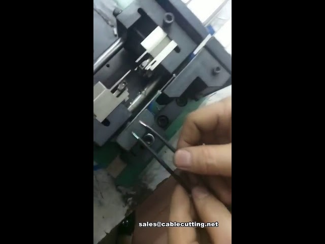 Pneumatische kabelmantelstripper voor meeraderige kabels - efficiënte stripmachine