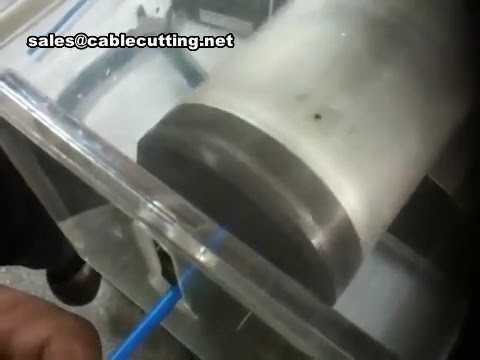 Semi-automatische stripmachine voor dikke coaxkabels