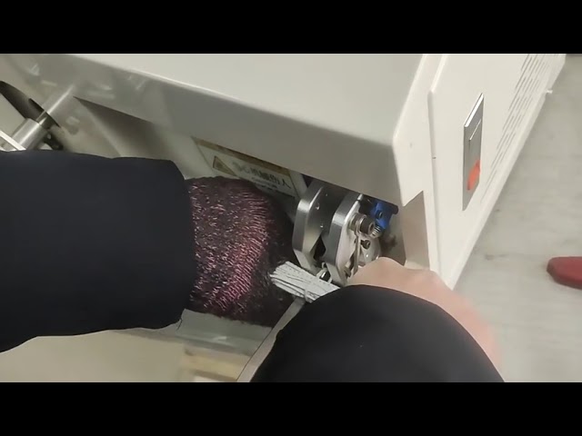 Tapeermachine met wikkel- en omwikkeltechniek - Enkelvoudige bindmachine met one-knopbediening