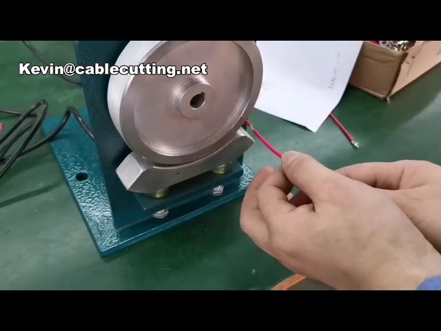 Halfautomatische Roterende Draadstripper & Twistmachine | Efficiënte Kabelverwerking
