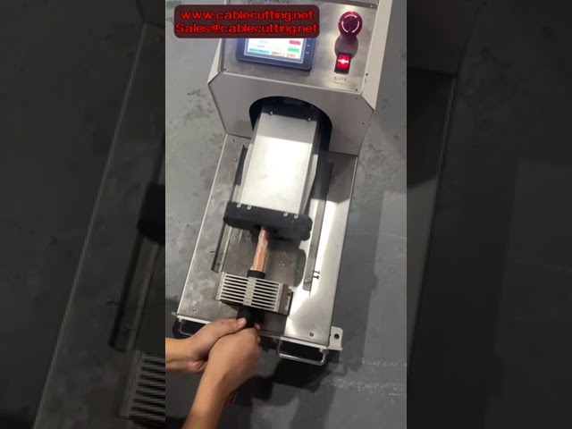 Automatische kabelstripmachine met roterend mes | Precisie en efficiëntie