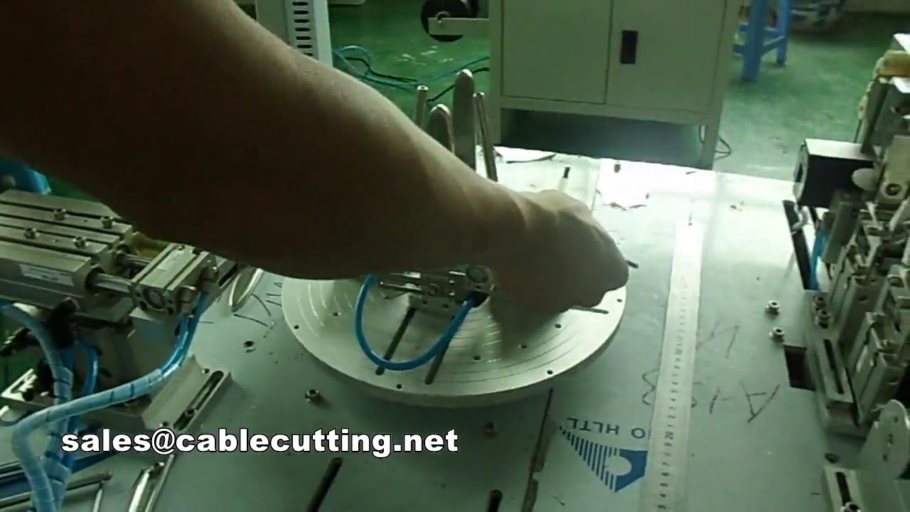 Kabelopwind- en bindmachine voor 8-vorm en ronde kabels | Efficiënte industriële oplossing