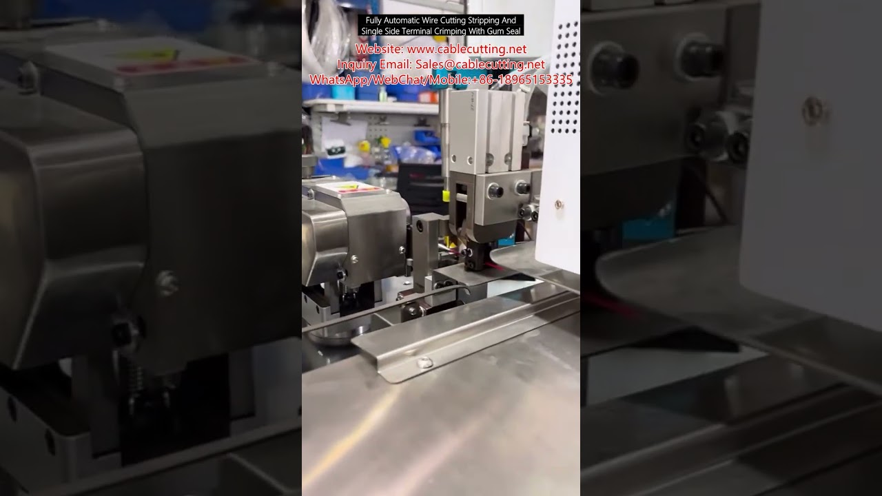 Volledig automatische draadsnij- en stripmachine met enkelzijdig terminalkrimpen en rubberen afdichting