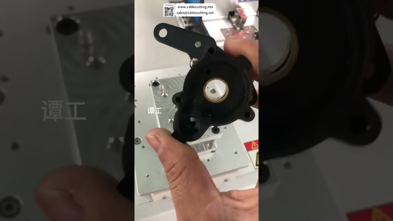 Automatische schroefmachine voor hoekbevestiging - Slimme installatie voor fabrieksautomatisering