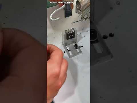 Halfautomatische soldeermachine: demo omgekeerd lassen | #soldeermachine #fabriek