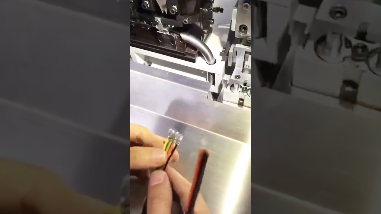 Meeraderige draad strippen en crimpen machine | Automatische krimpmachine voor fabriek #fabriek