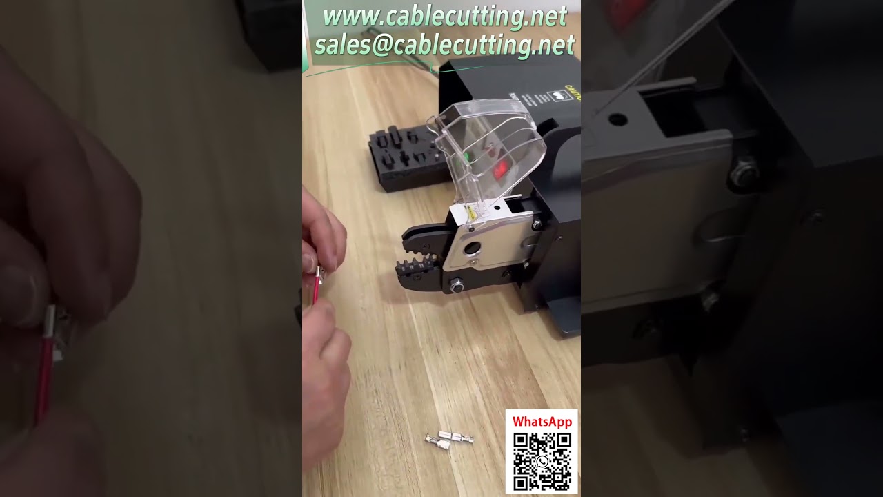 Automatische krimpmachine voor spade-terminals – Professionele demonstratie