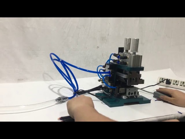 Verticale pneumatische draadstripmachine 2 - Automatisch en efficiënt