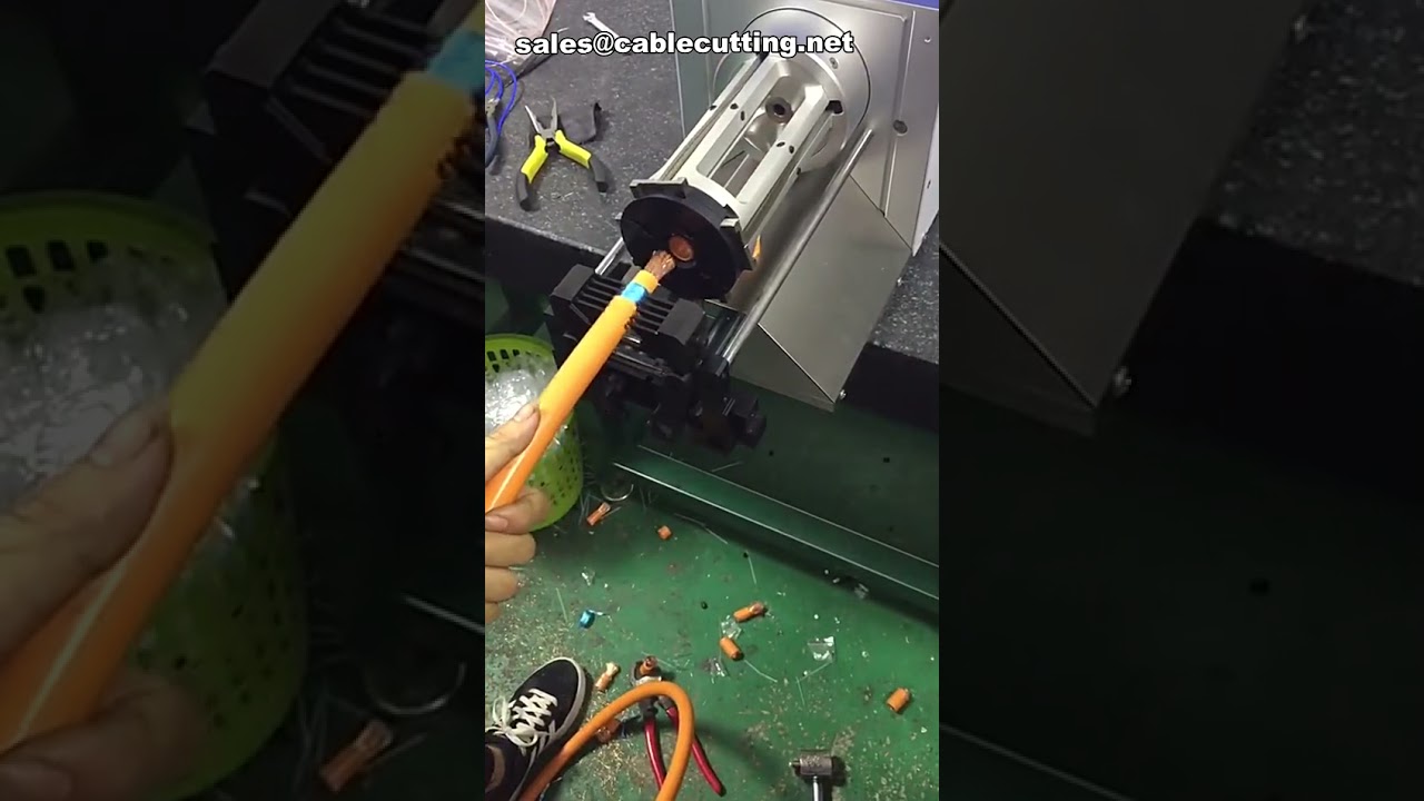 Hoogwaardige lijnstripapparatuur & kabelroterende strippers - Demovideo