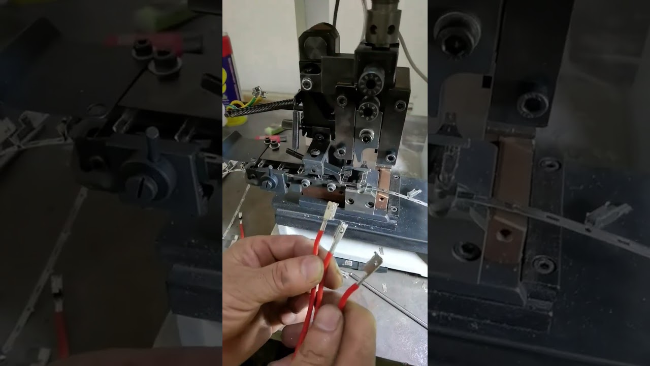 Servo klemmenmachine met horizontaal matrijskrimpen – echte fabrieksopname #machine #tools