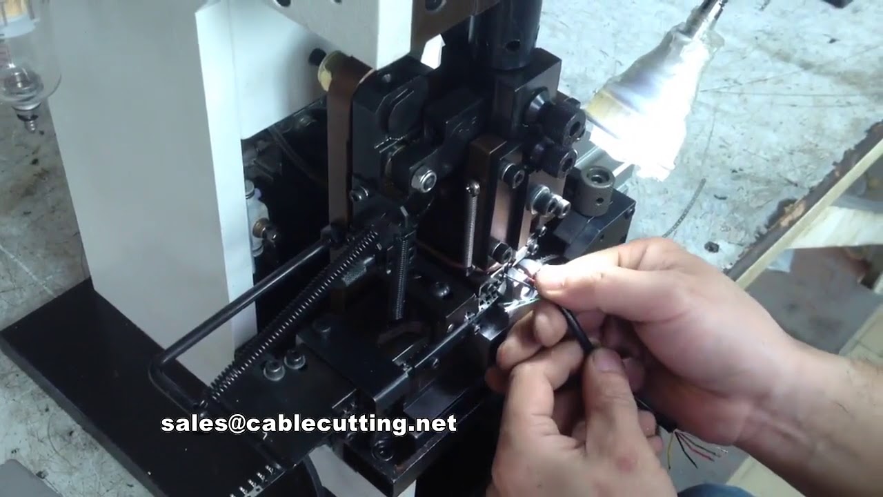 Halfautomatische kabelstrip- en krimpmachine voor terminals | Efficiënte draadkrimpmachine